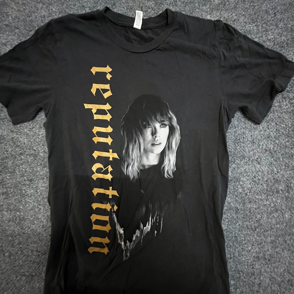 Taylor Swift T-Shirt Mens Size S Black Reputation Stadium Tour Graphic Concert